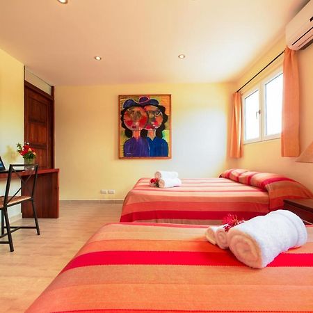 Hotel Las Palmeras Sosua Ngoại thất bức ảnh